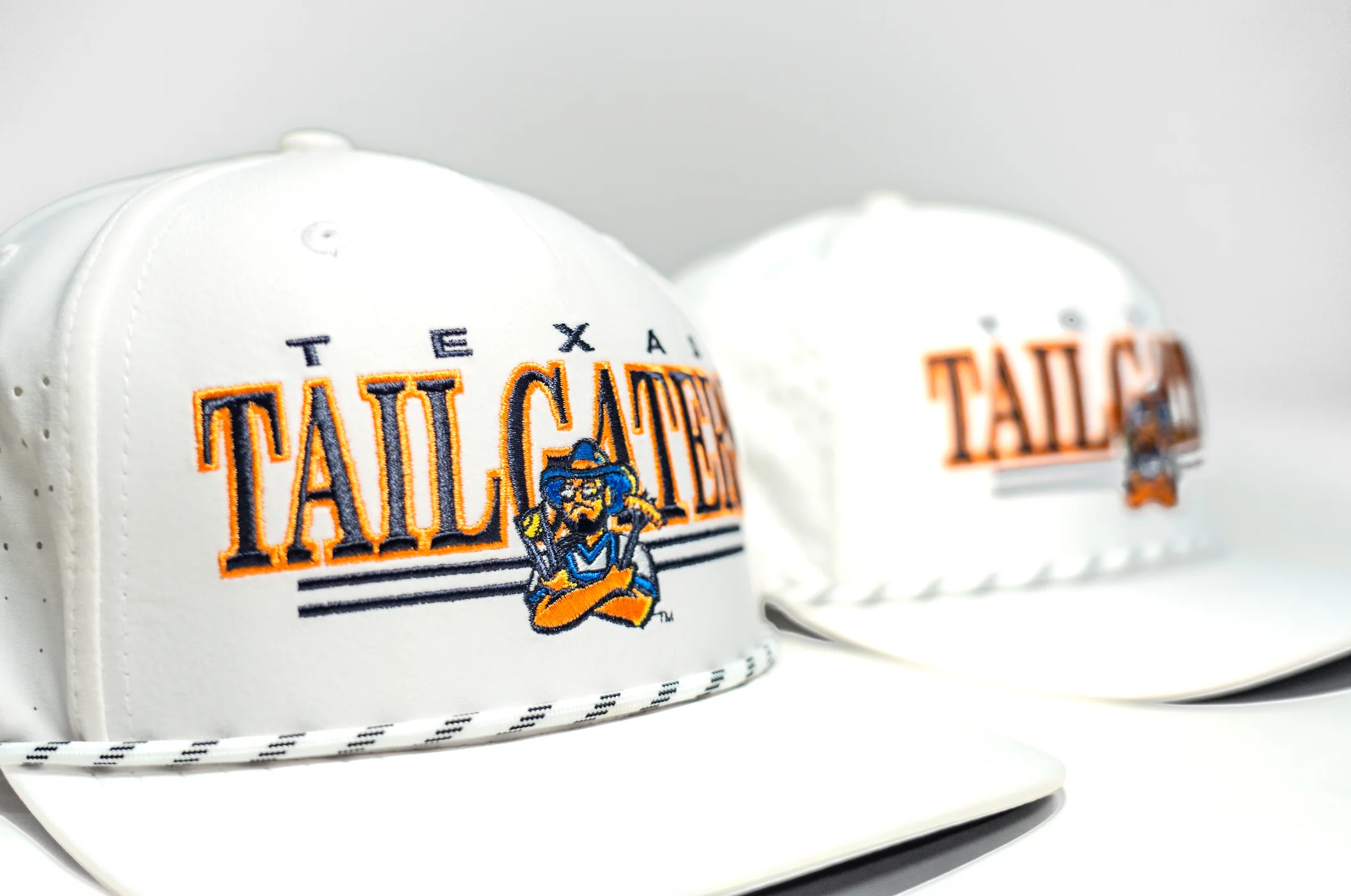 Tailgaters Zephyr Birdie Adjustable Rope Hat - White - Image 5